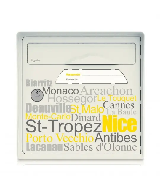 boite-aux-lettres-1-porte-blanc-sous-le-soleil.webp