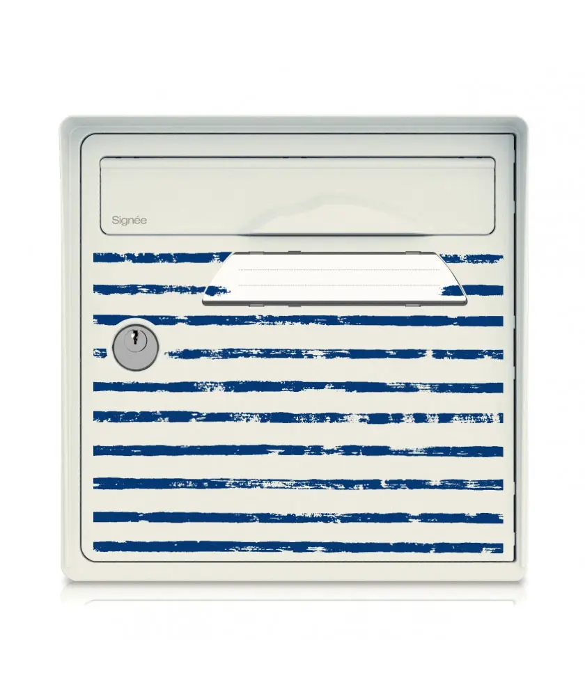 boite-aux-lettres-1-porte-blanc-bord-de-mer (1).webp