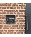 the-black-maniac-skwak-murale-boite-aux-lettres-noir.webp